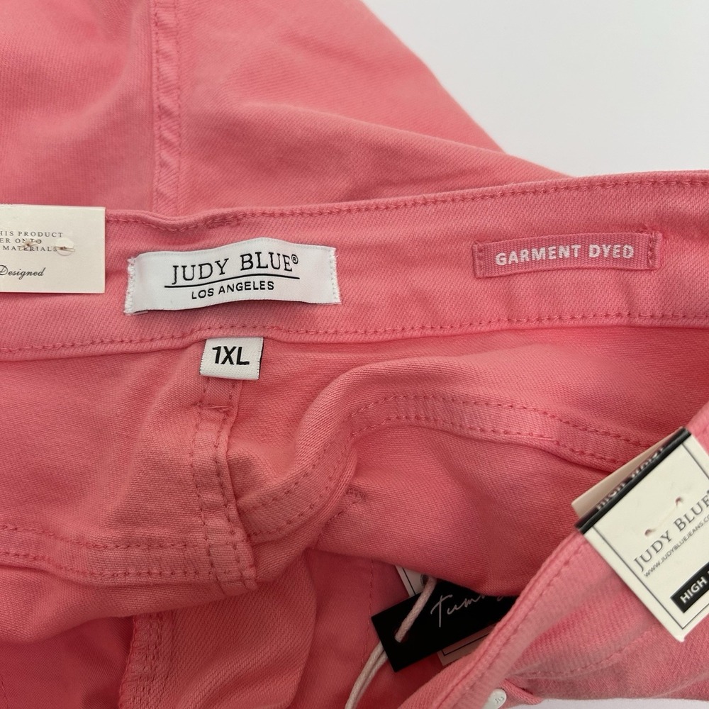 Judy Blue NWT Tummy Control Pink Hi-Rise Denim Shorts‎ Size 1XL Style #150285 - Picture 2 of 6